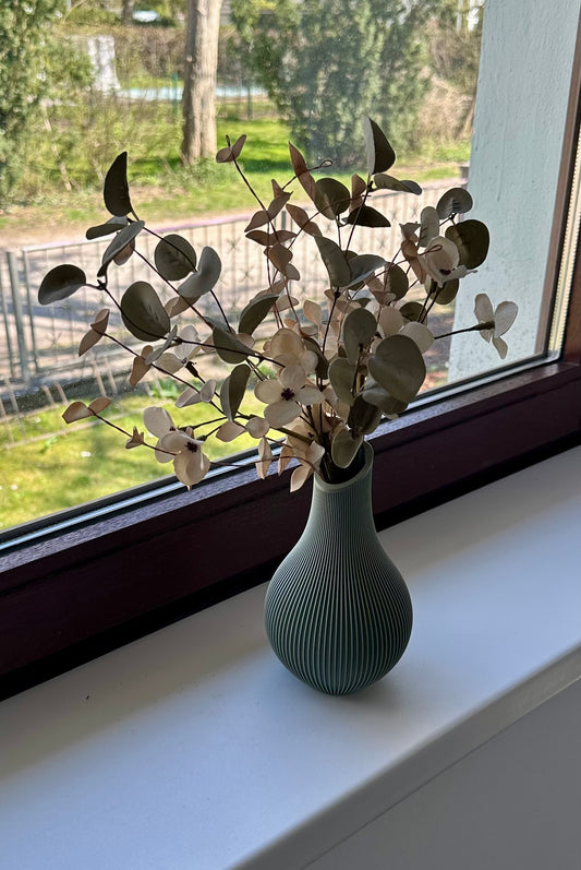 Shizu Vase