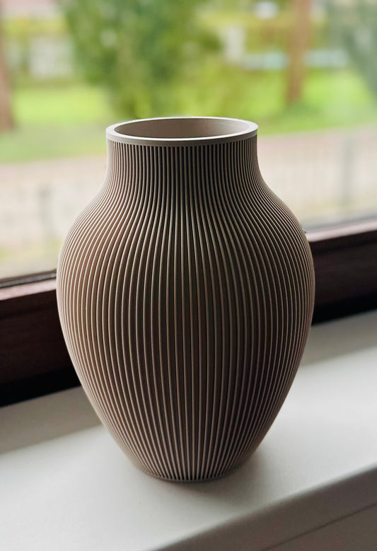 Tayo Vase