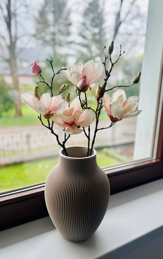 Tayo Vase
